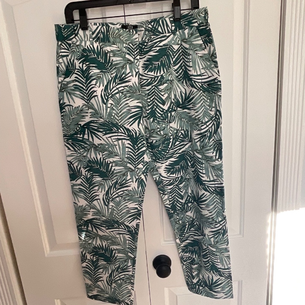 Wildfang Green Leaf Print Cropped Pants